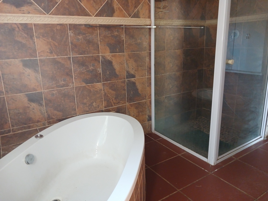 To Let 4 Bedroom Property for Rent in Schoemansville North West